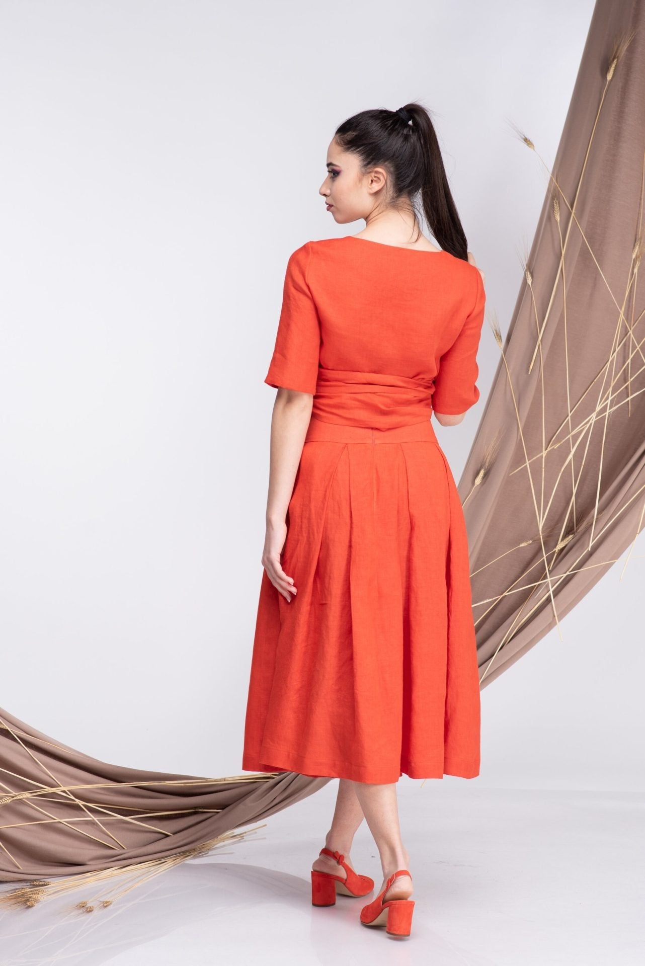 Linen High Waisted Skirt with Pockets