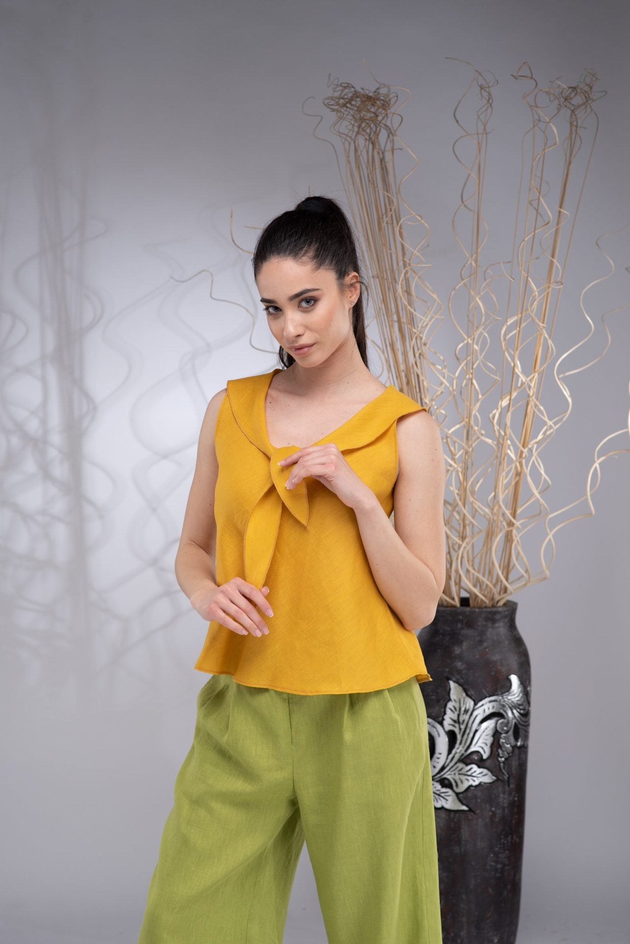Linen Sleeveless Summer Crop Top