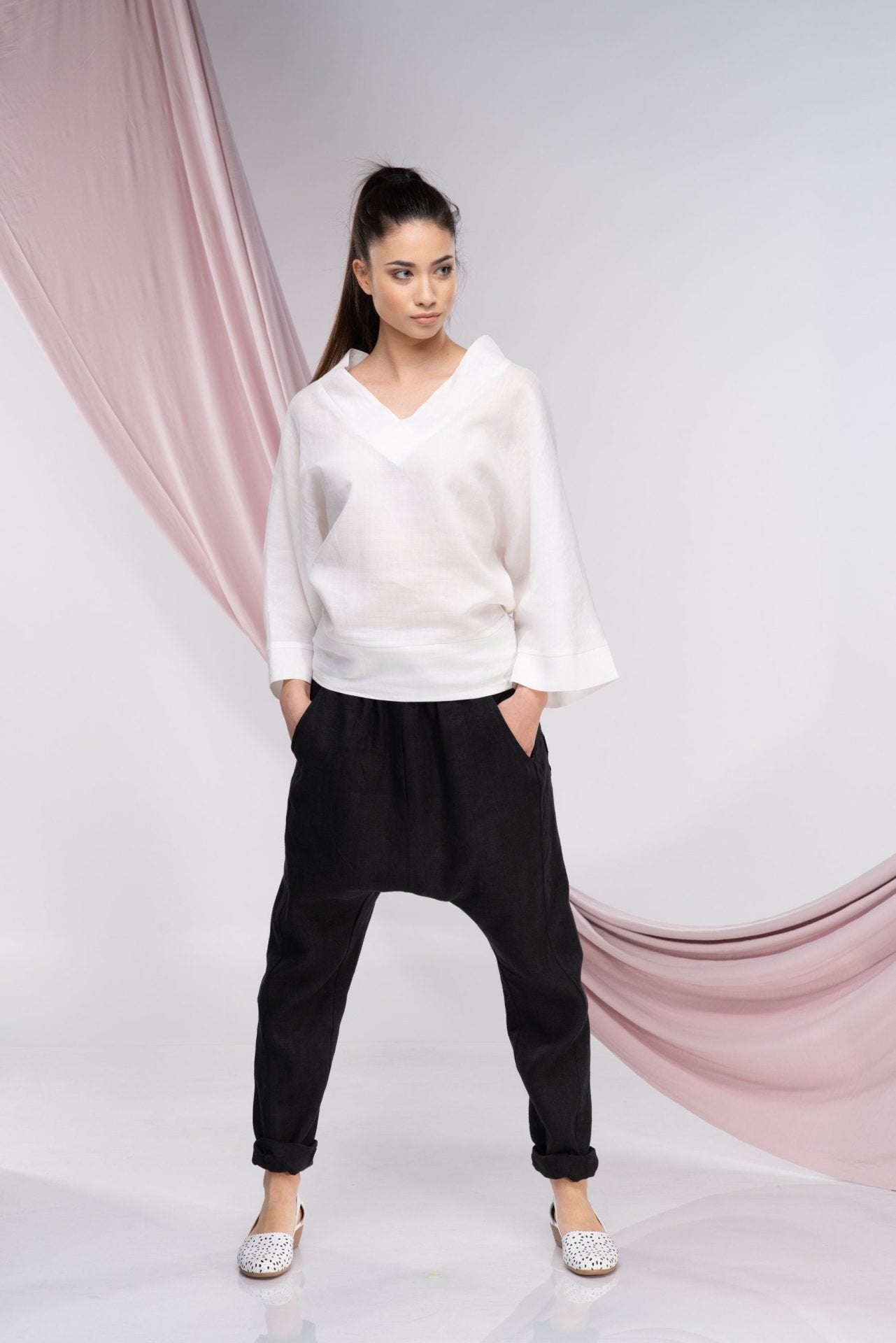 White Linen V-Neck Long Sleeves Kimono Top