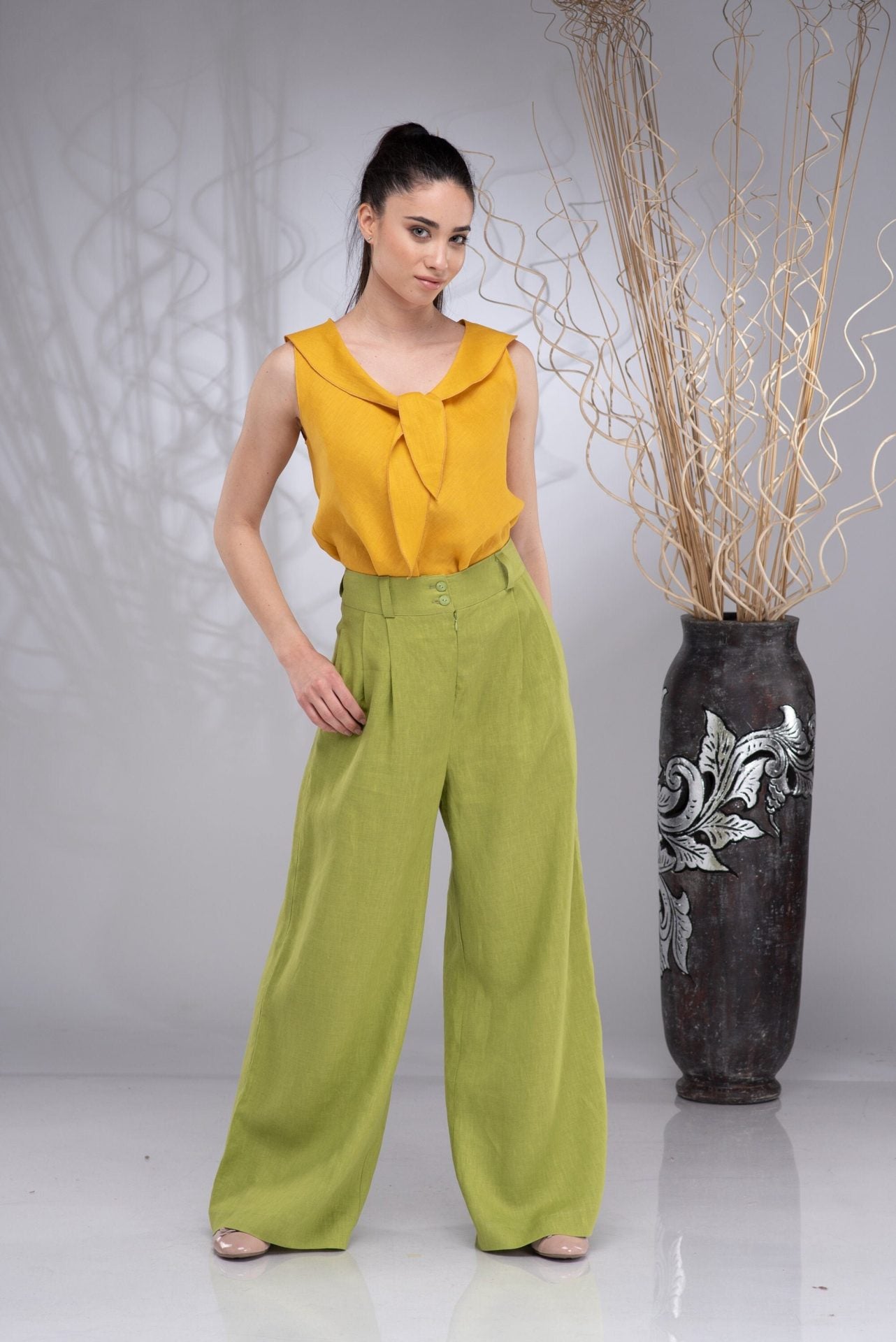 Linen Sleeveless Summer Crop Top