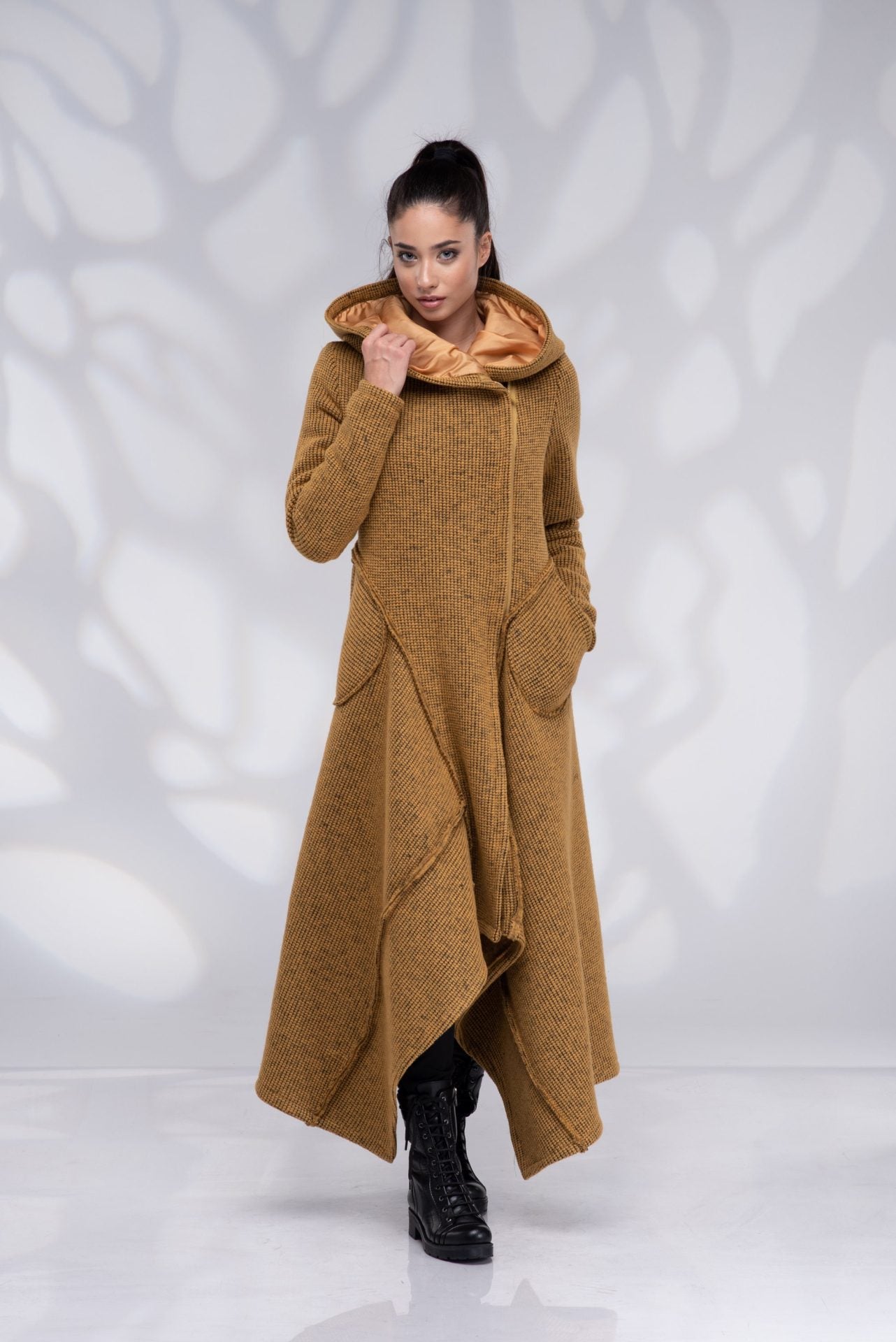 Warm Winter Wool Coat Hooded Long with Zip and Lining