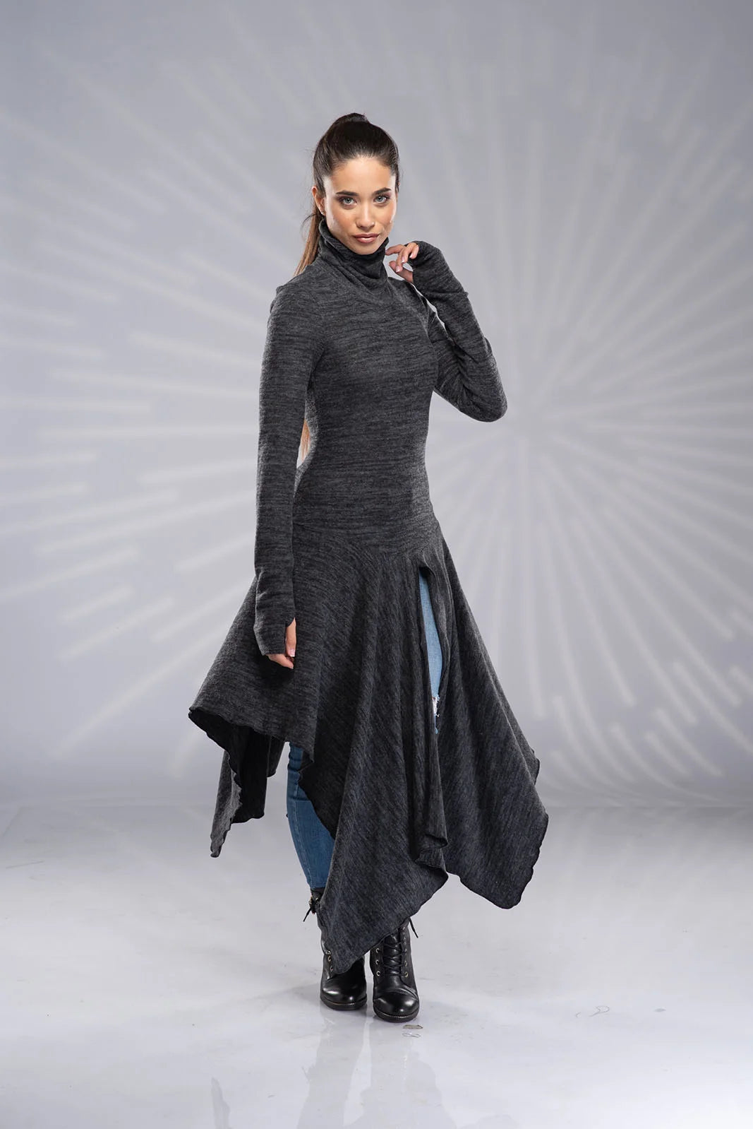 Long-Black-Asymmetrical-Tunic-Top-with-Thumb-Hole-Sleeves-Danellys-7.webp