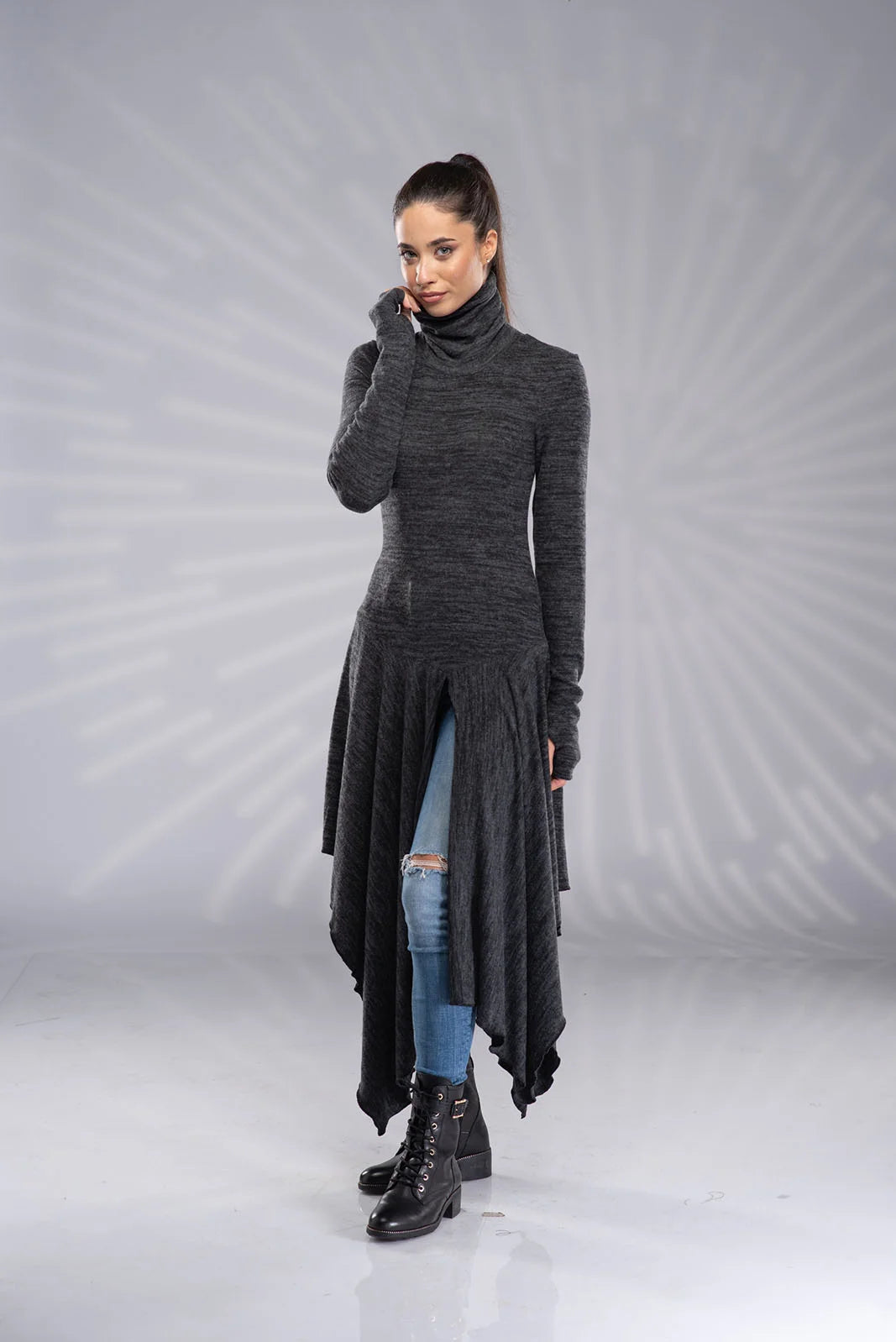 Long-Black-Asymmetrical-Tunic-Top-with-Thumb-Hole-Sleeves-Danellys-6.webp
