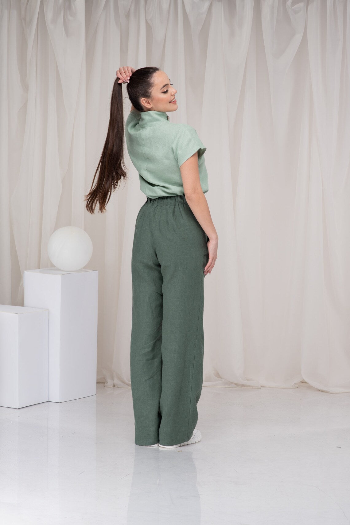 Green Linen Wide Leg Elastic Waist Palazzo Pants with Two Pockets-Danellys.jpg