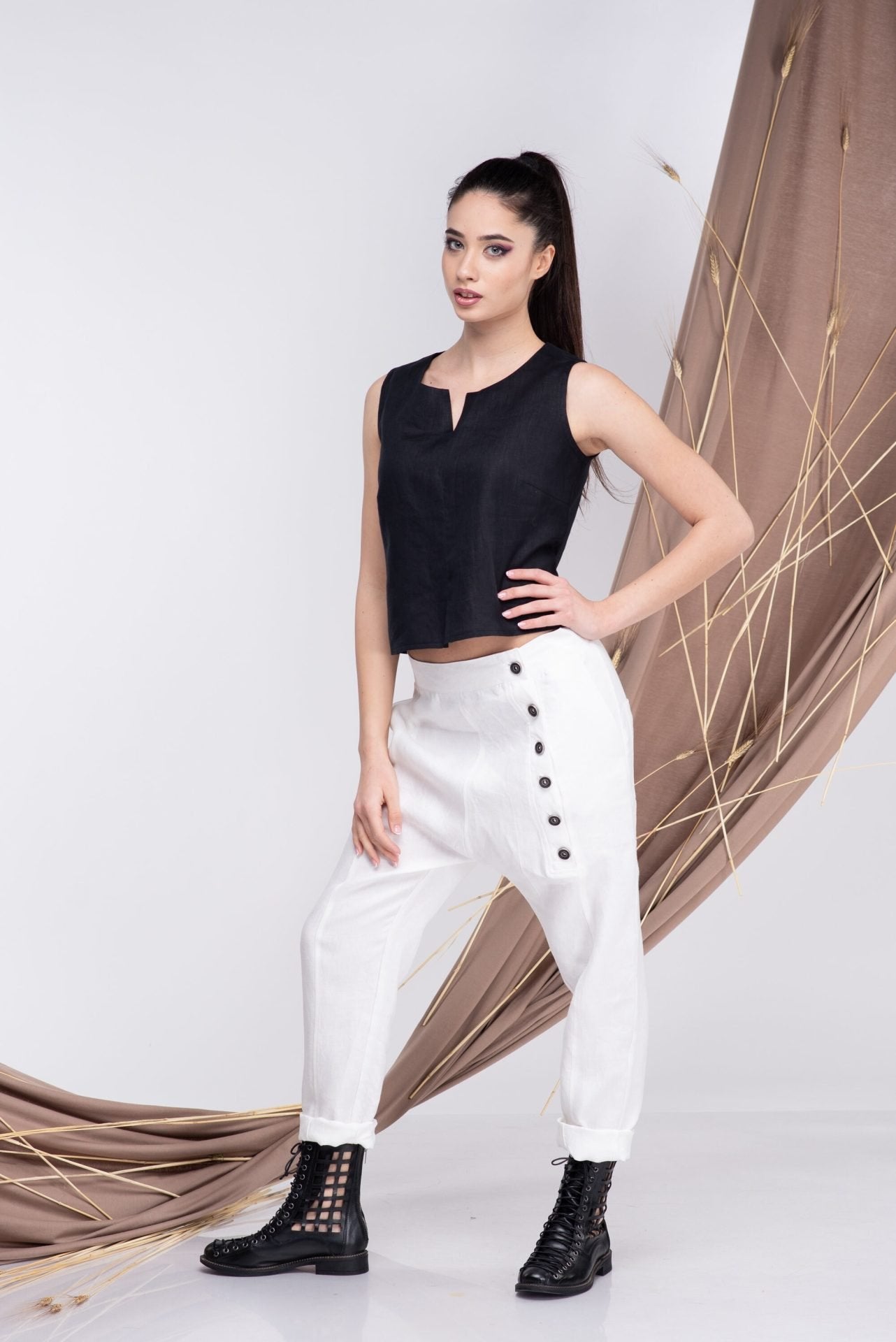 Linen Basic Sleeveless Crop Top