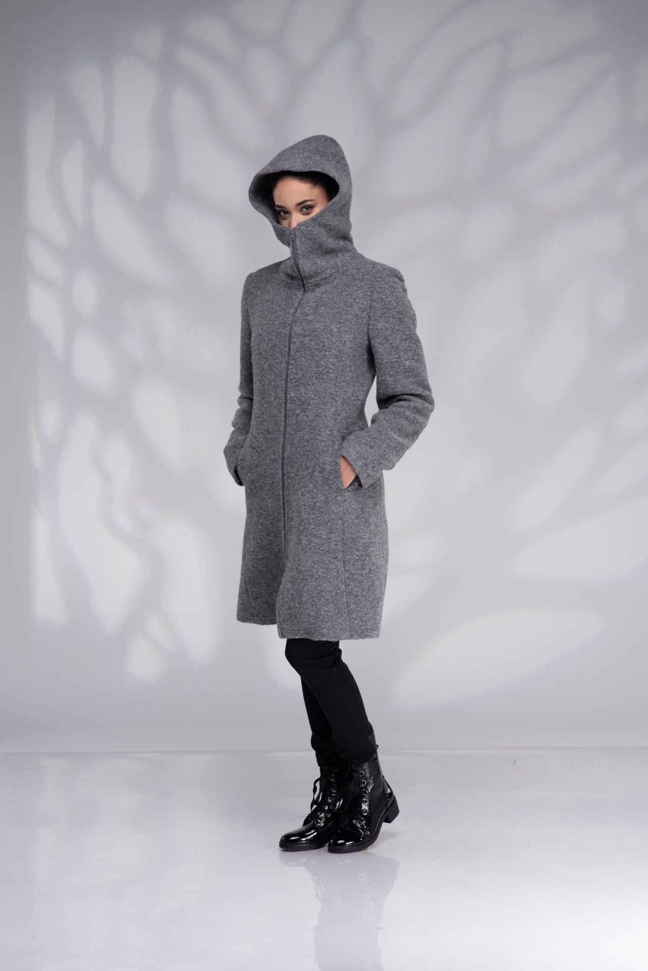 Hooded Wool Coat Short with Lining and Zipper