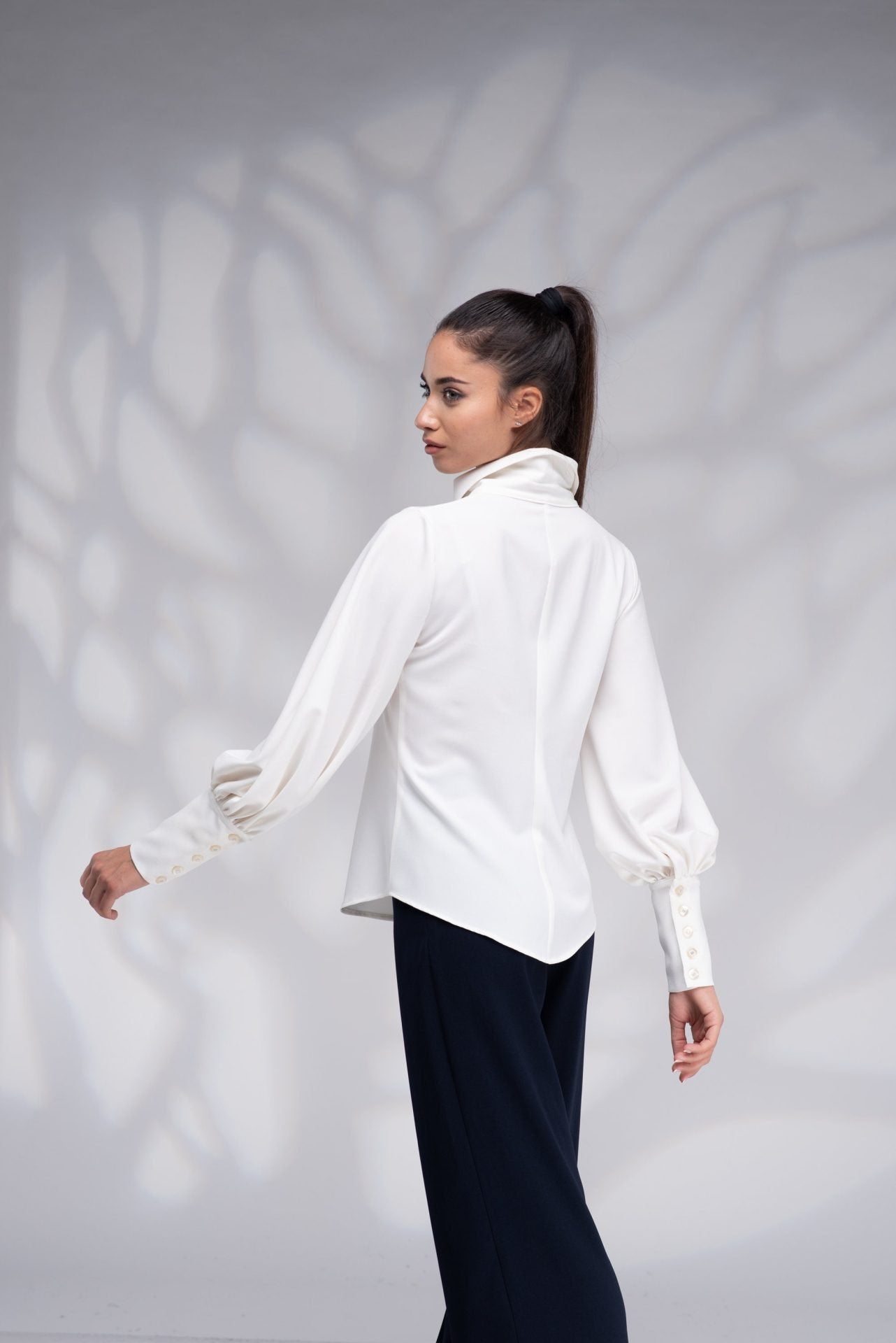 Victorian Button up Collared Blouse with Balloon Sleeves