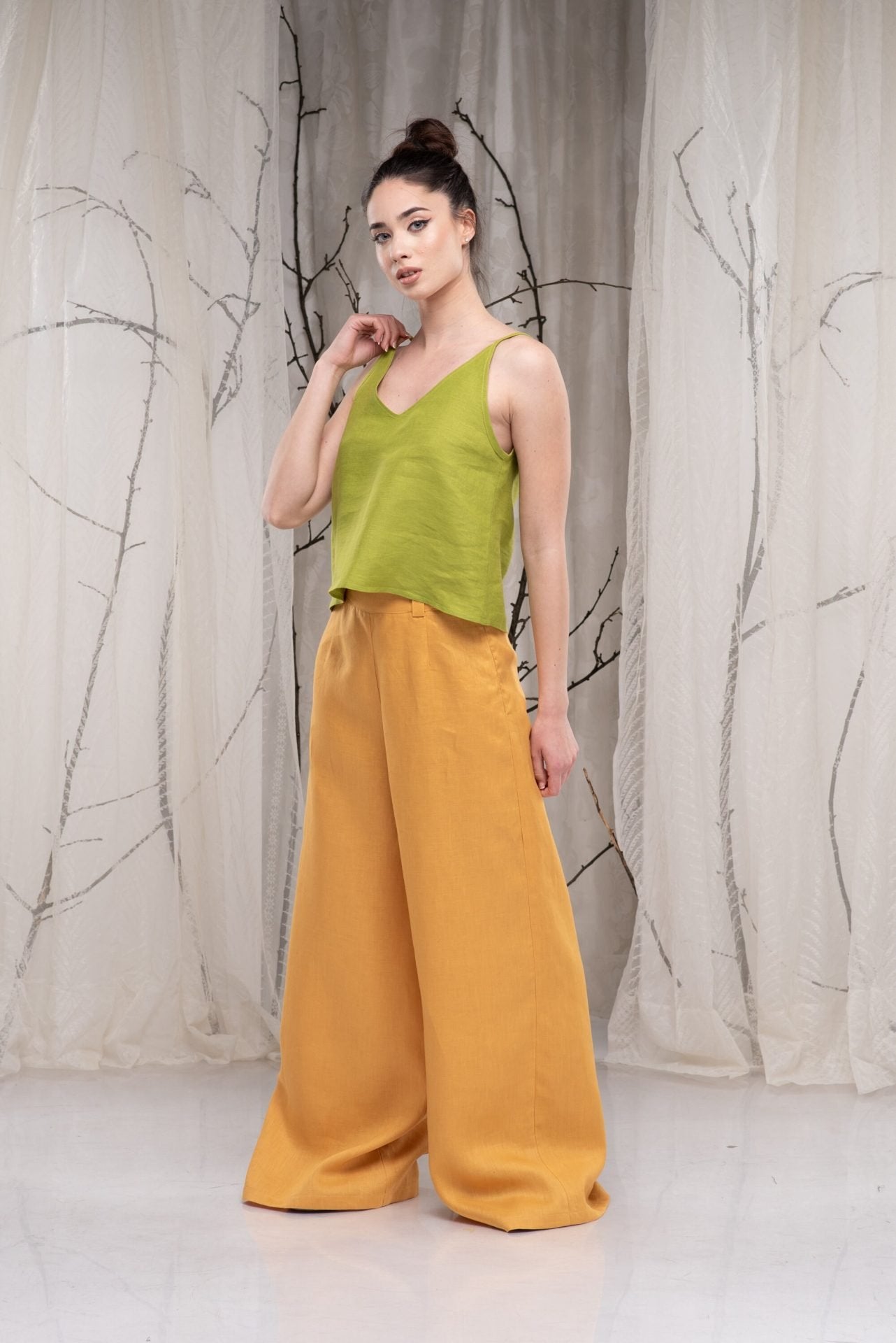 Linen V-Neck Spaghetti Strap Camisole Slip Top