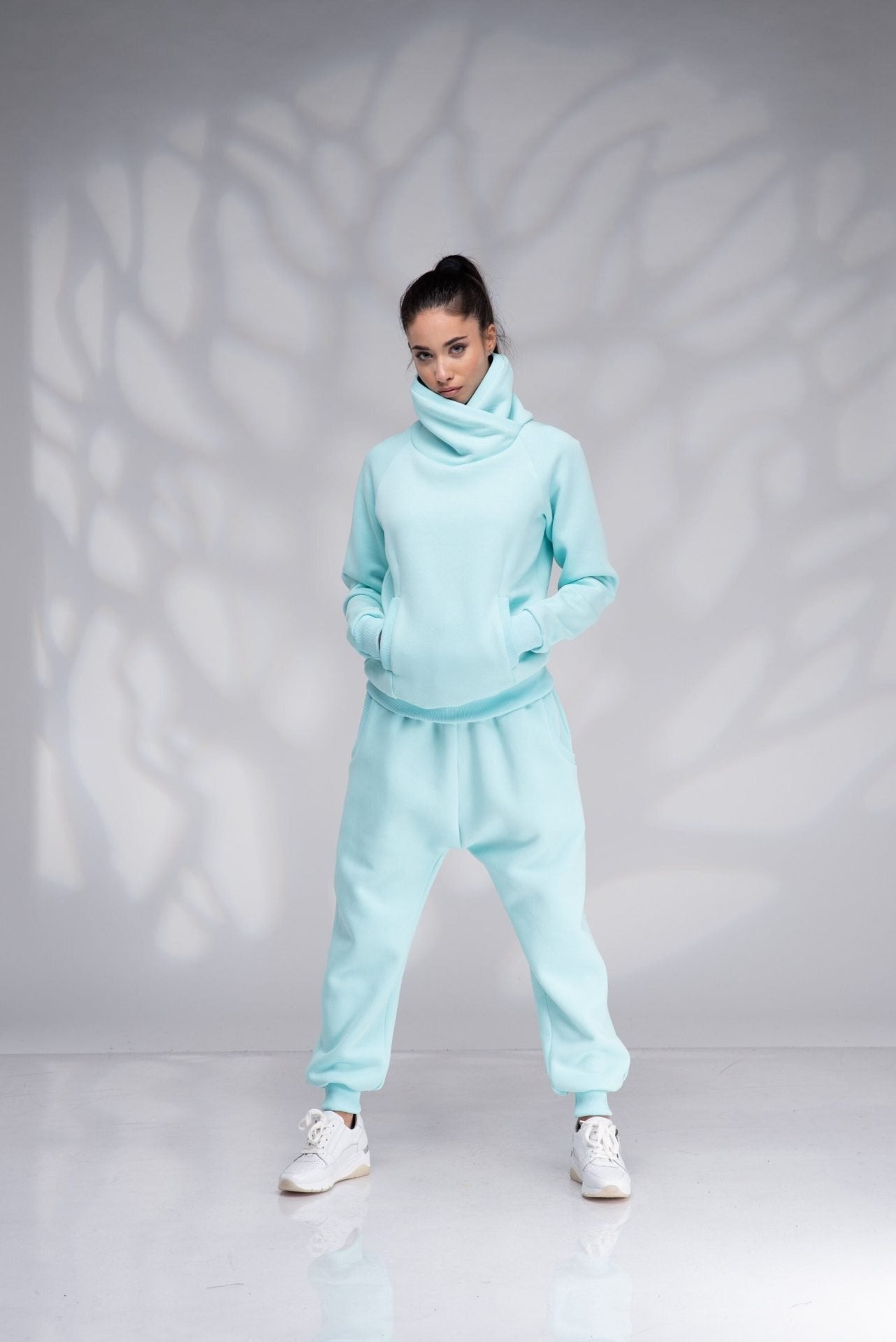 Sport Loungewear Set Turtleneck Sweatshirt and Loose Pants