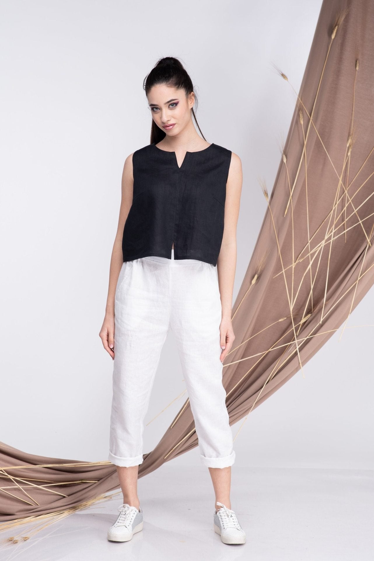 Linen Basic Sleeveless Crop Top