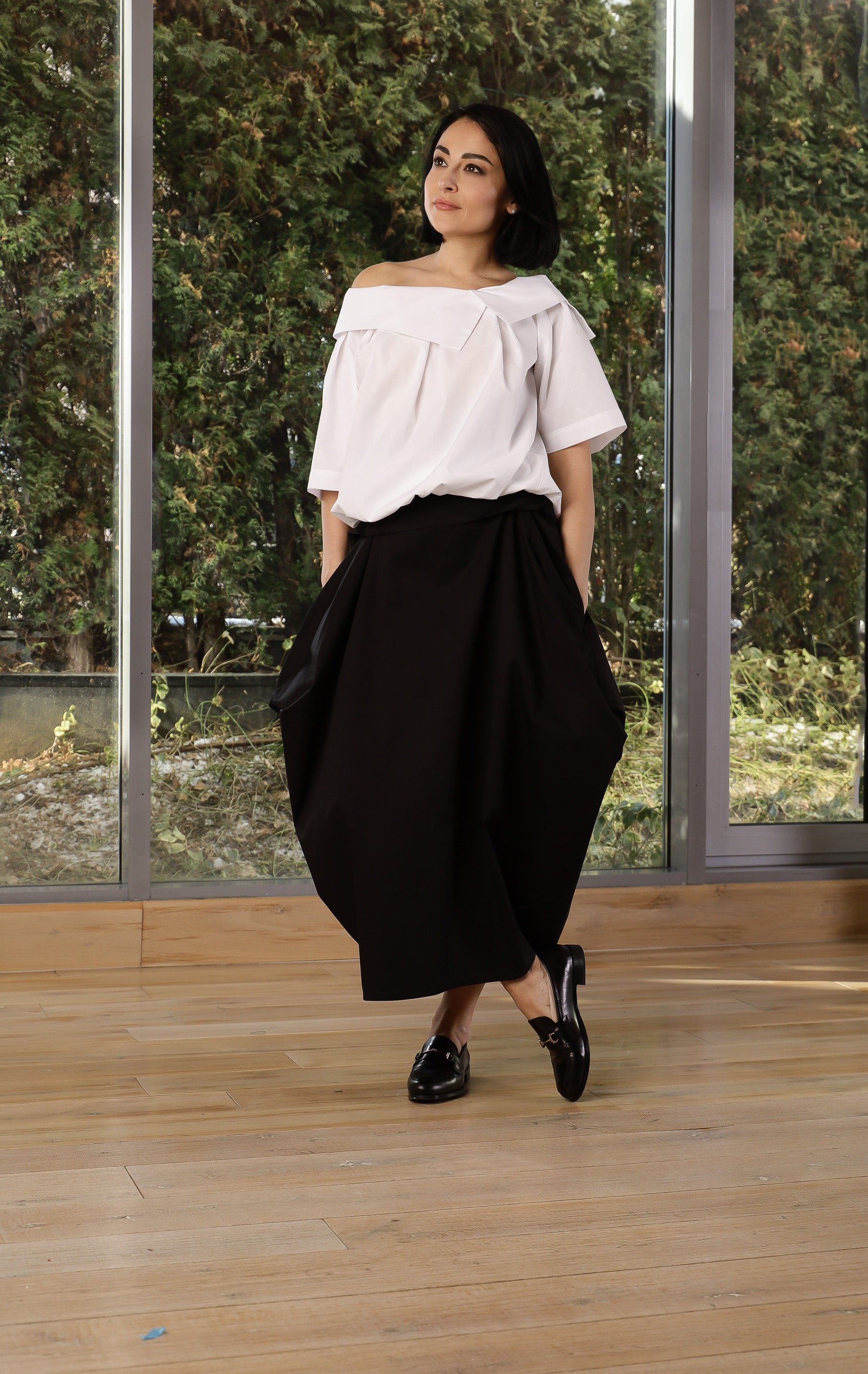 Avant-Garde Balloon Skirt – Sculptural Midi Skirt with Pockets