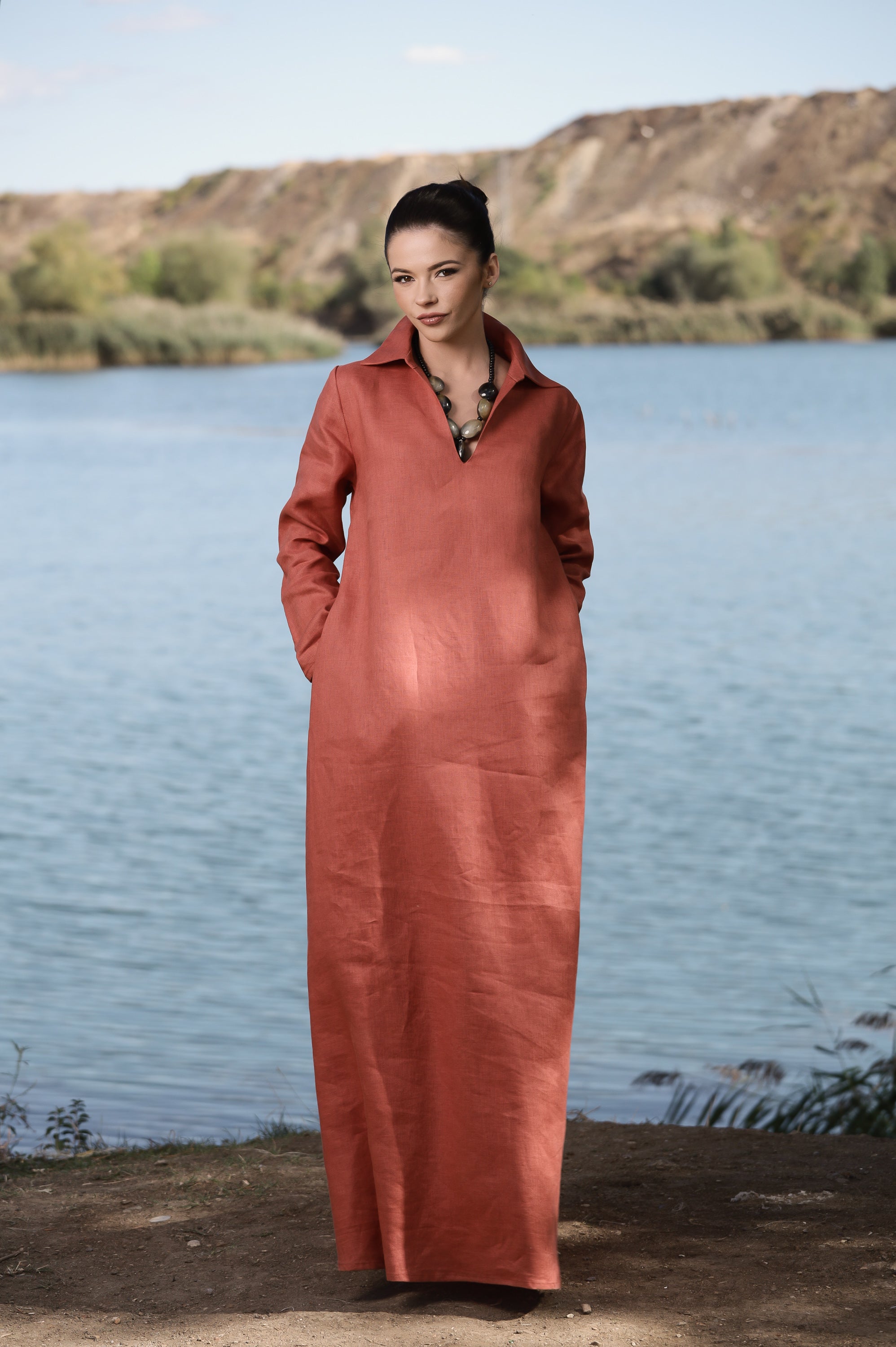 Linen Kaftan Dress for Women with Long Sleeves and V-neckline